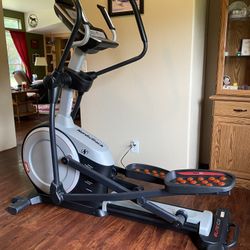 Nordictrack Elite 10.9 Elliptical 