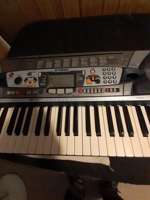 Yamaha Keyboard