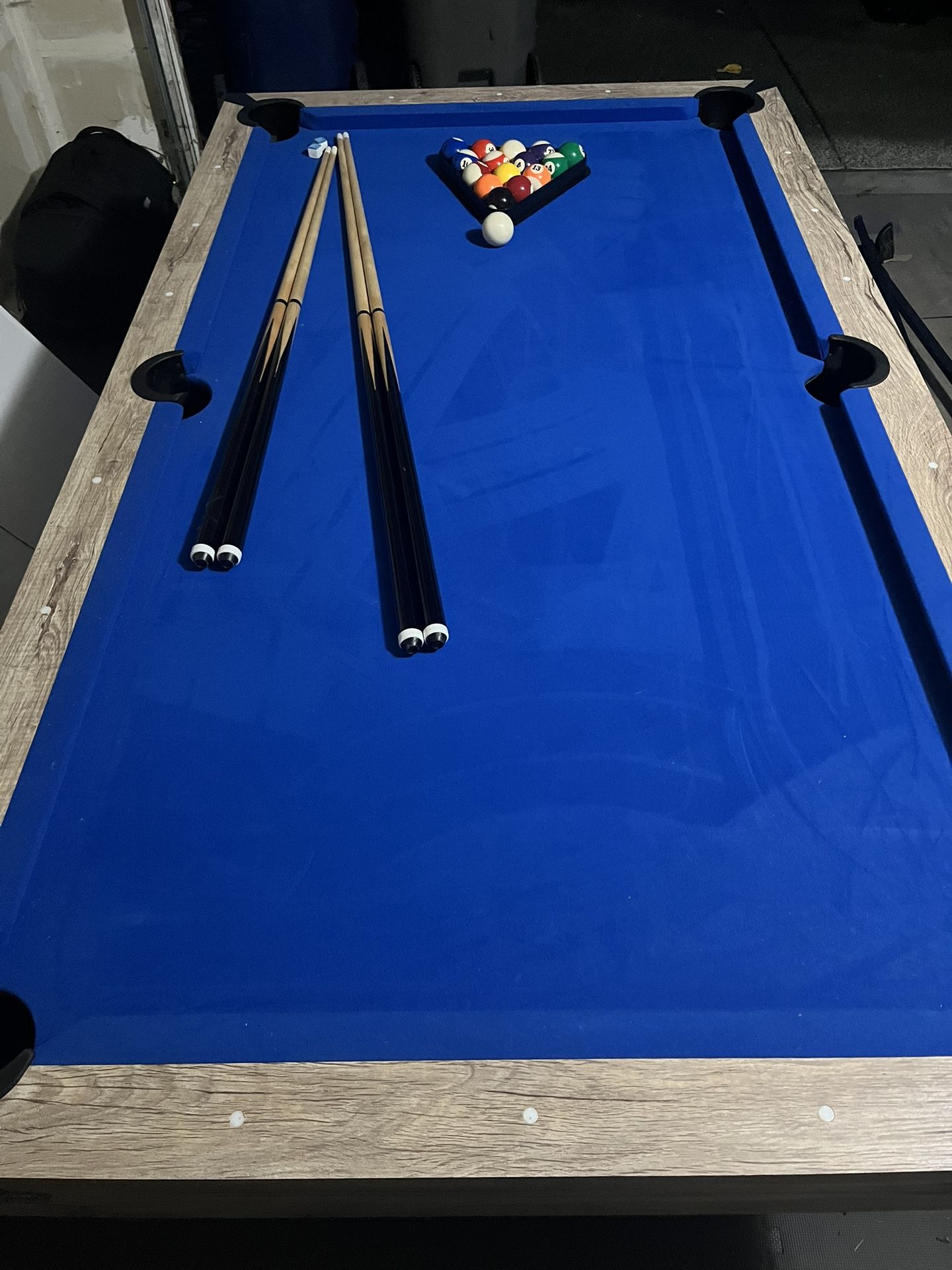Pool table