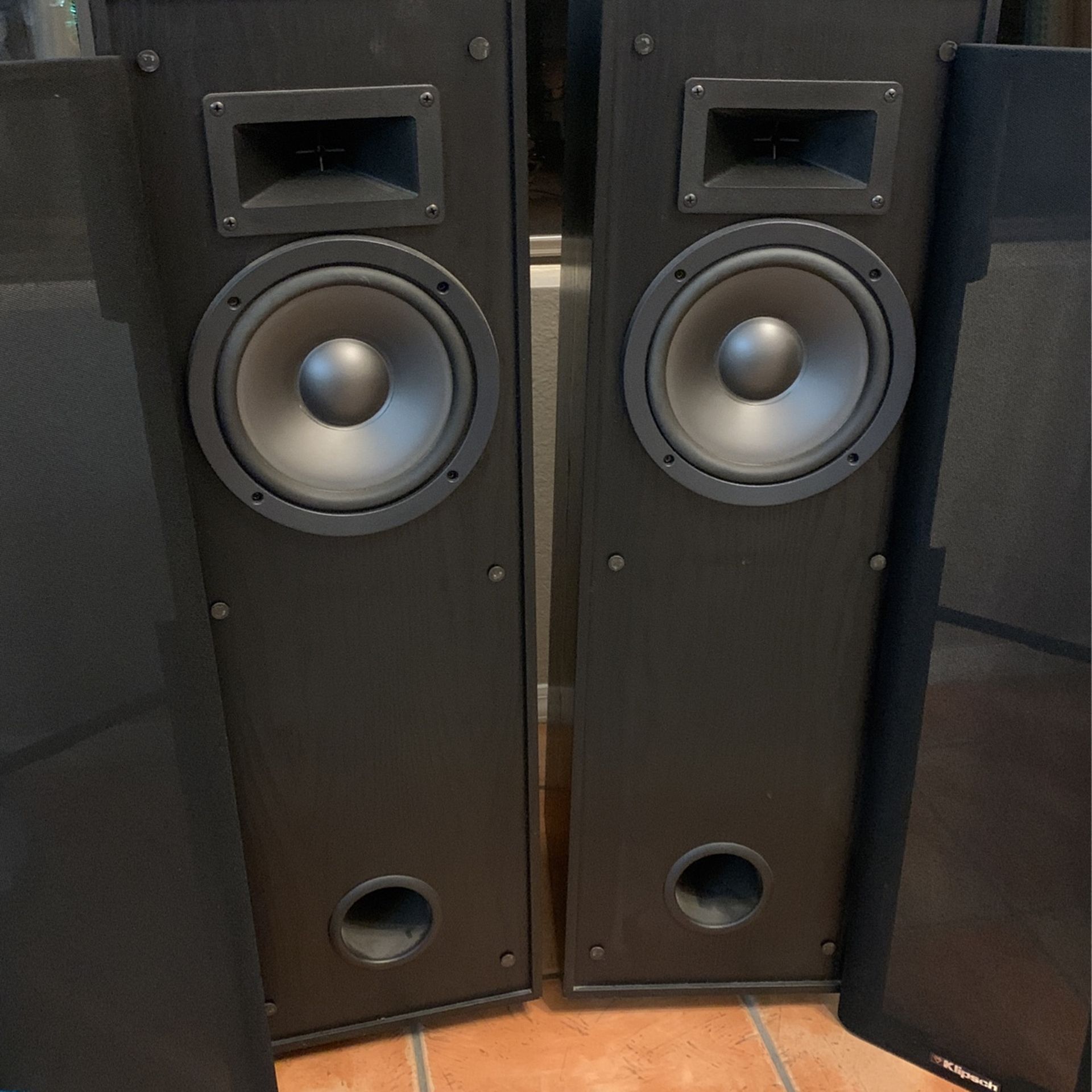 klipsch kg 3.5  tower speakers