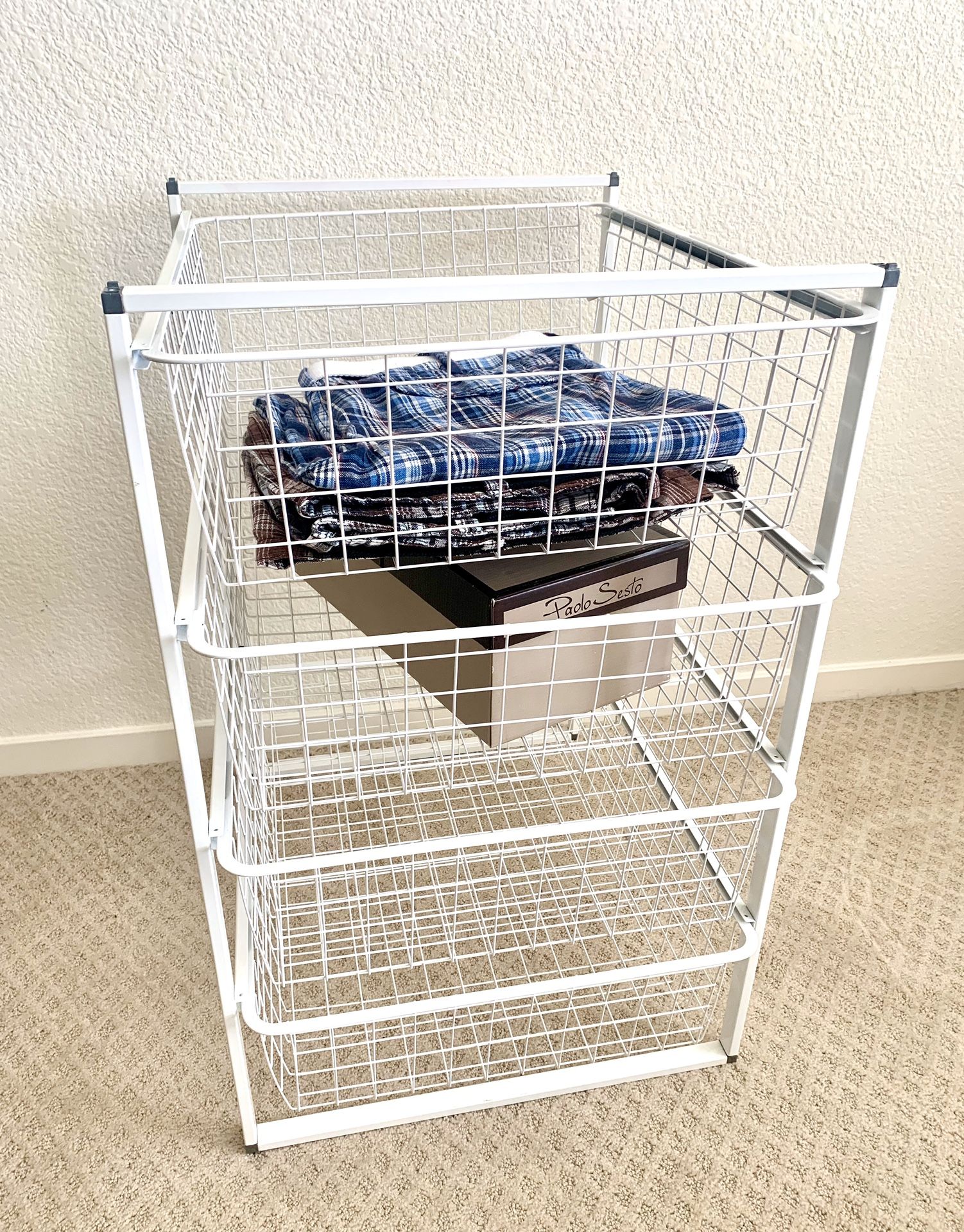 Drawer Units with Wire Baskets