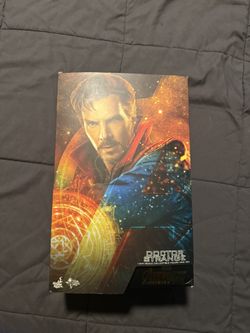 Hot toy Doctor Strange (Infinity War)