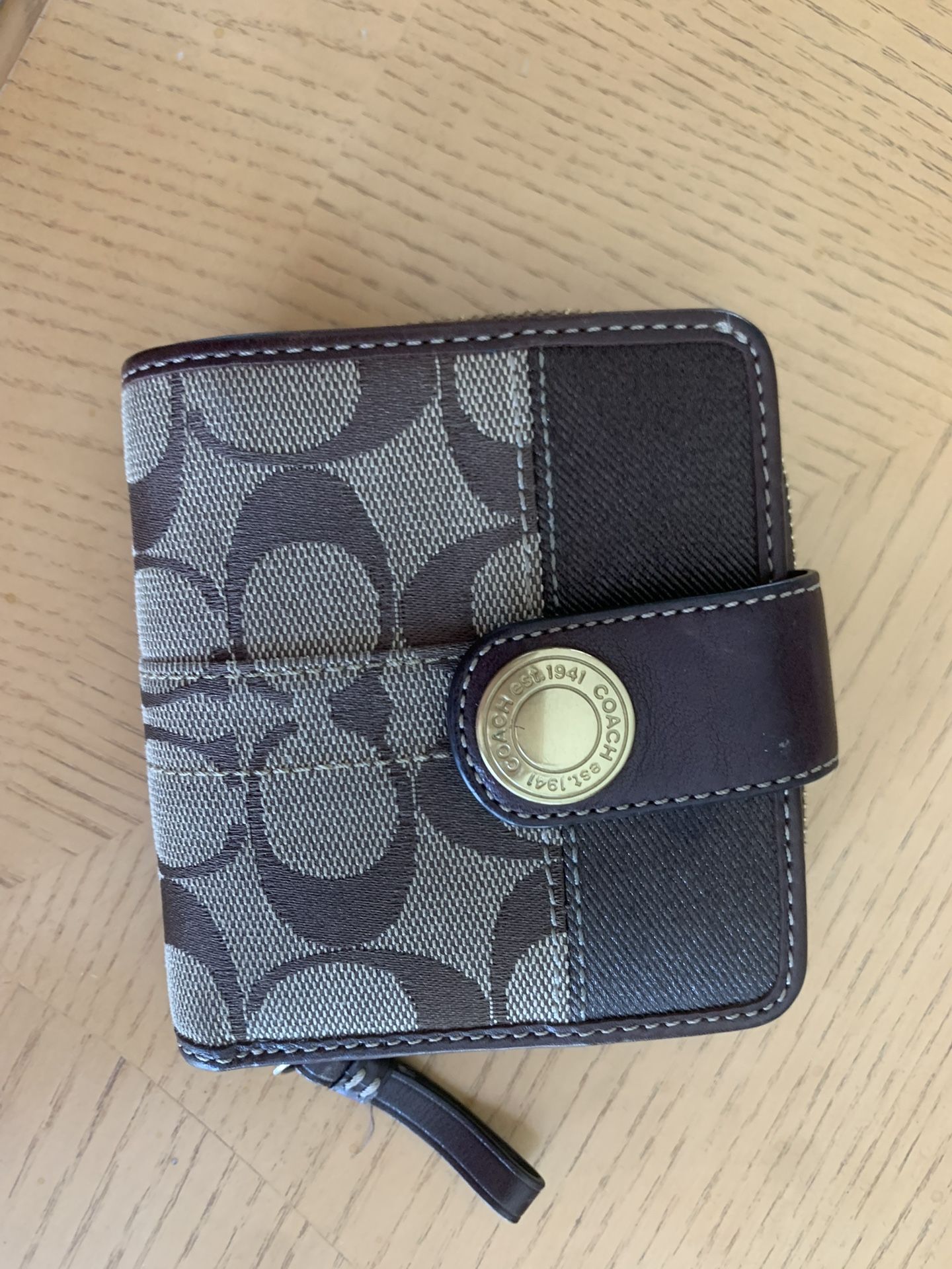 WALLET BY COACH