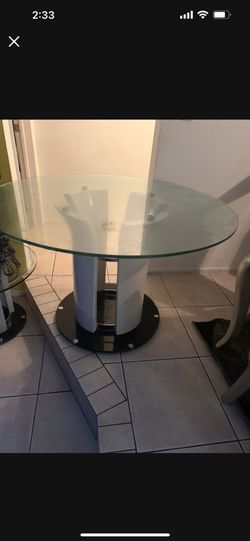 Dinning Table 