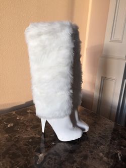 Brand new white leather and fur high heel boots