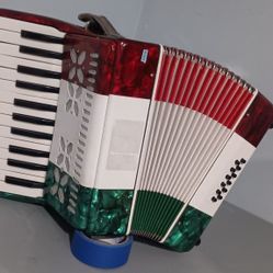 Accordion De Teclas. 
