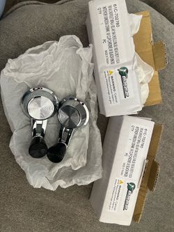 Interior window crank w clip