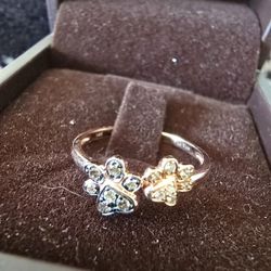 14k Strawberry Gold Paw Prints Ring - Size 7