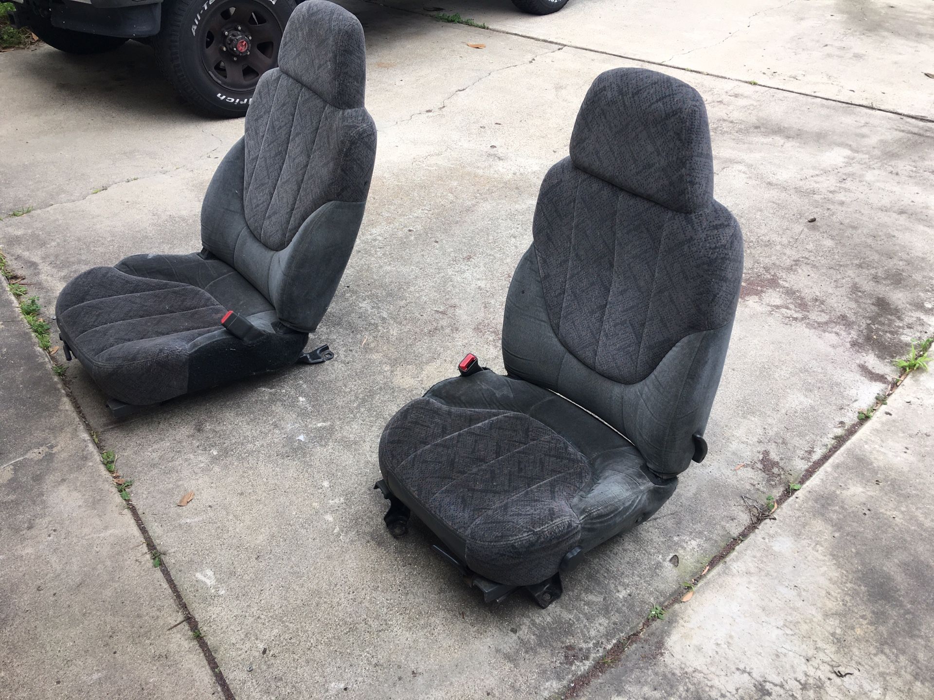 S10 or Sonoma bucket seats with rails