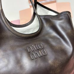  Miu's new Isetan limited tote bag 