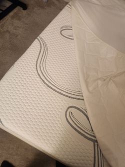 Full size bed