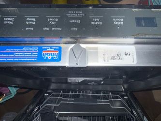 GE Built-In Dishwasher with Steam and Bottle Jets