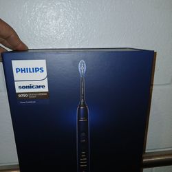 Philips Sonicare DiamondClean Smart 9750 Rechargeable Electric Power 

( New Sealed In Box)