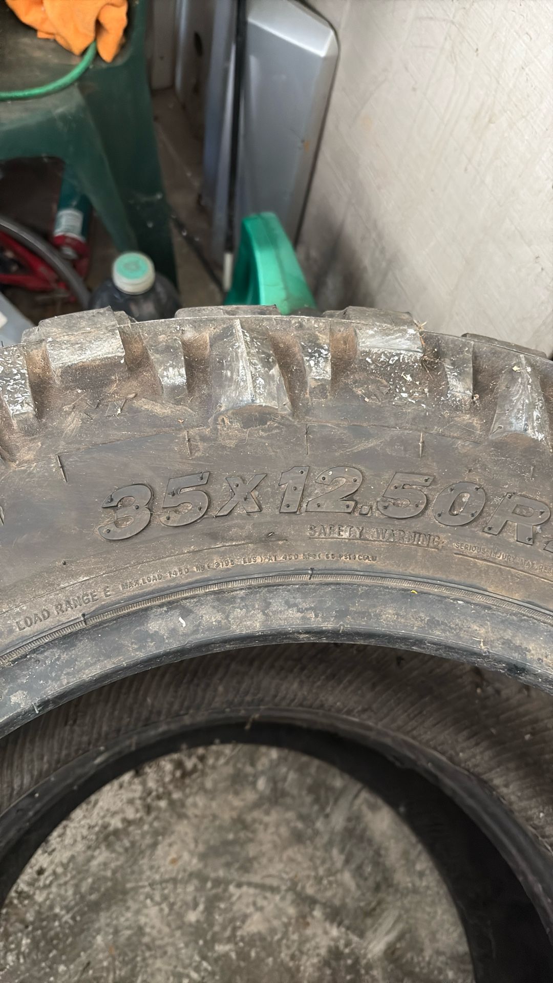 i have these rims and 3 tires dont know if they fit on a ram 2500 or duramax 2500