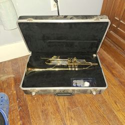 (Blessing) Trumpet Model & Trumpet Case With Cleaning Kit