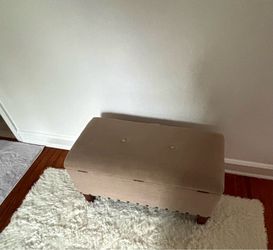 storage ottoman