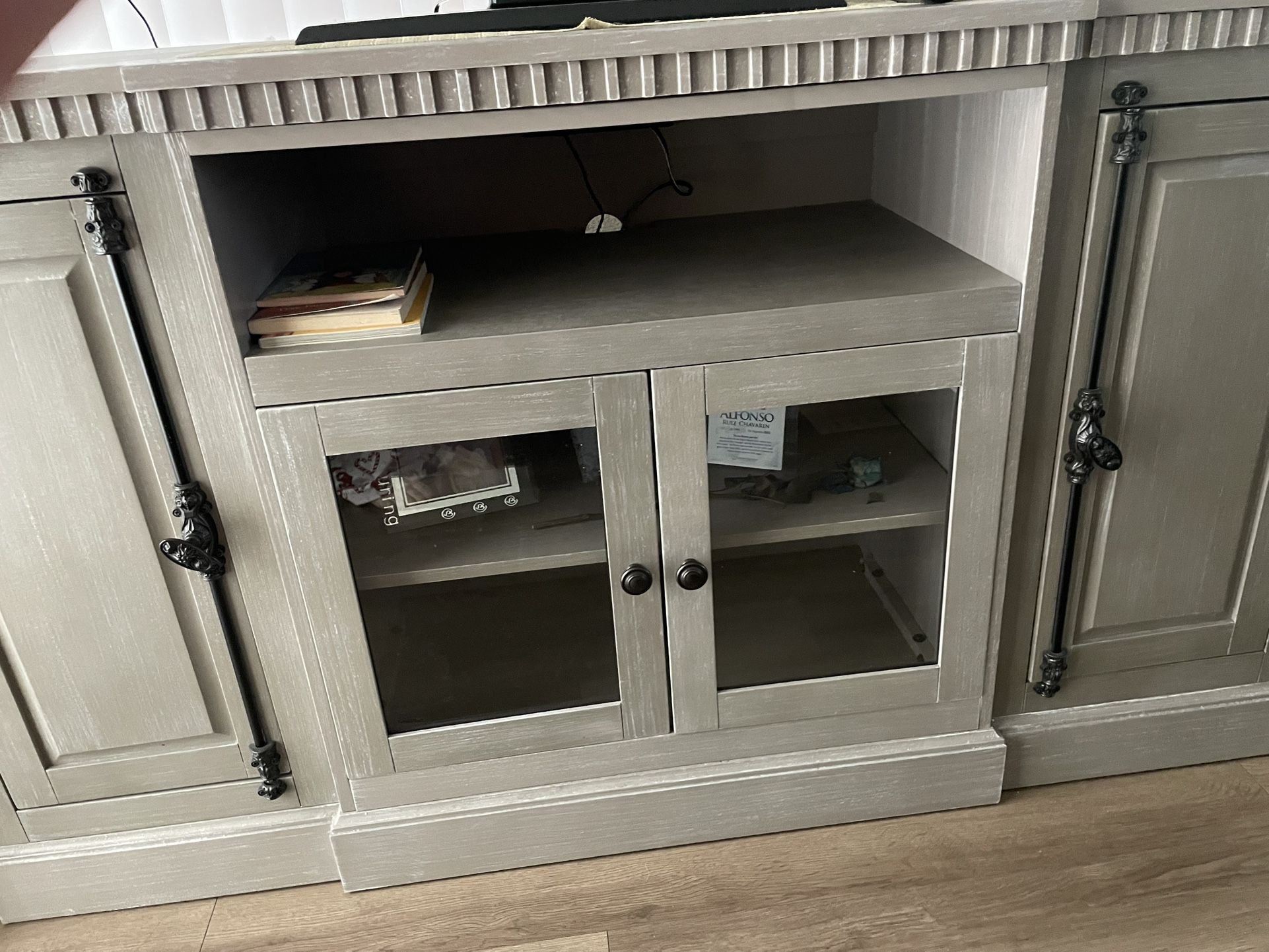 Tv Stand/ Console Table 