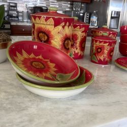 Red Sunflower China Set 