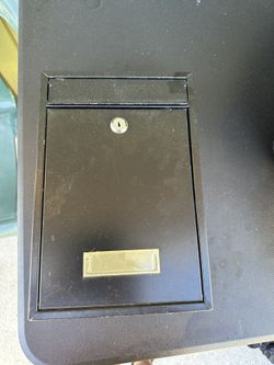 Mailbox With Key