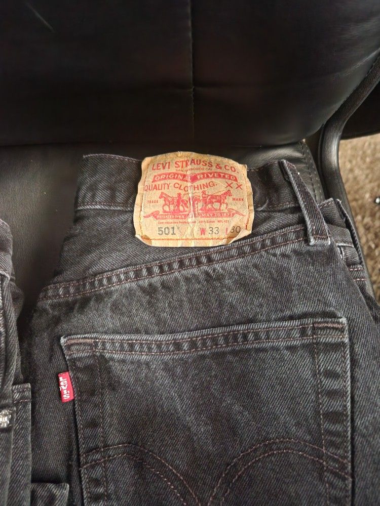 Levi's