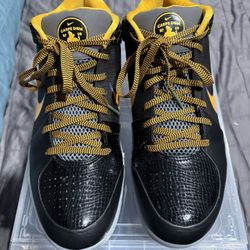 kobe 4 protro carpe diem Size 13