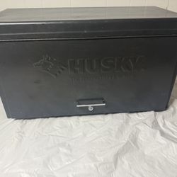 Husky 3-Drawer Steel Tool Chest – Excellent Condition