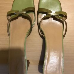 WOMEN SHOES SIZE 9B LIME GREEN HEELS