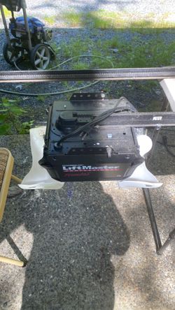 Lift master garage door motors