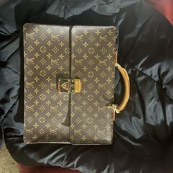 Louis Vuitton Briefcase $700 Or Best Offer