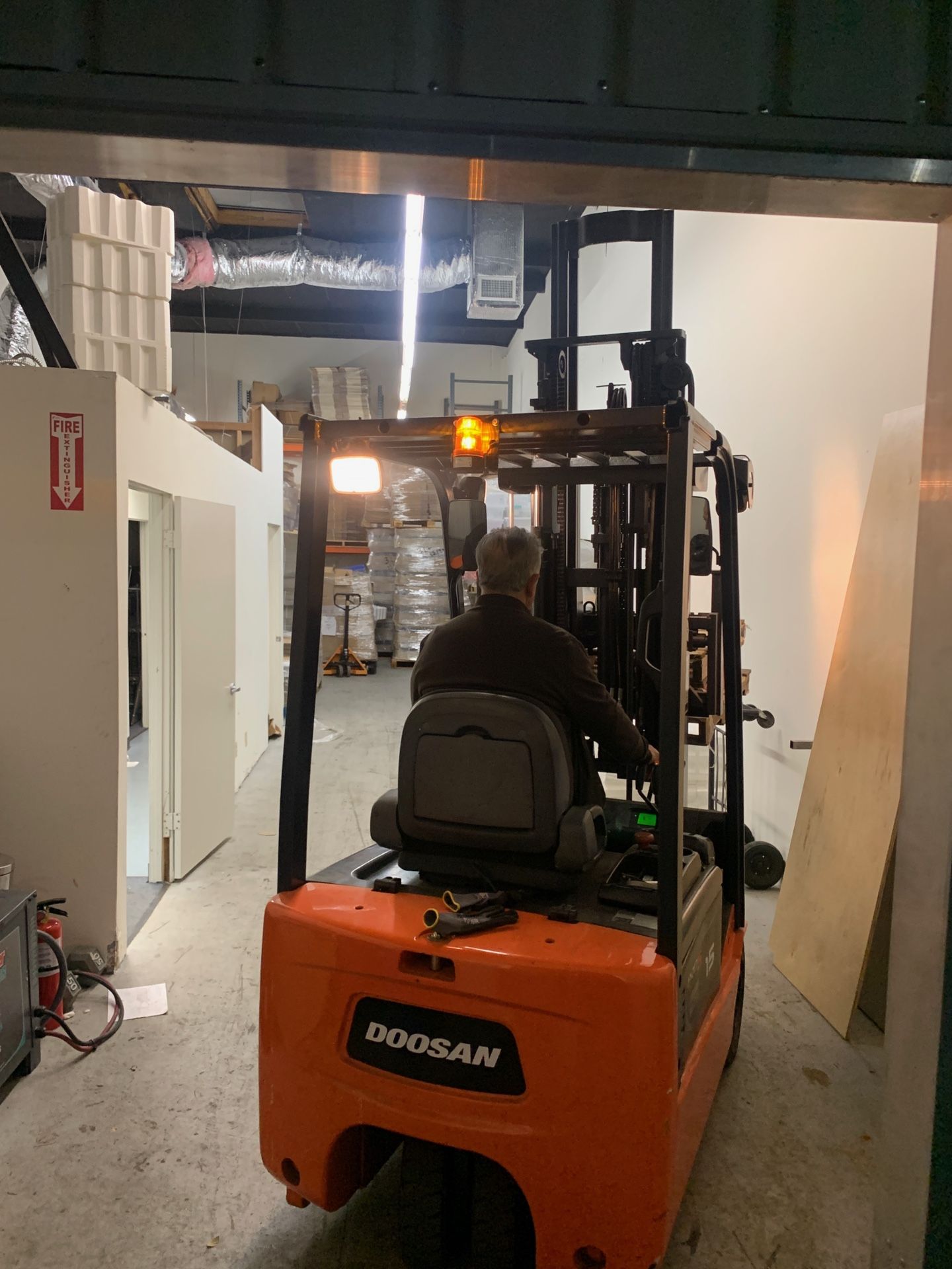 Electric Forklift Doosan Brand