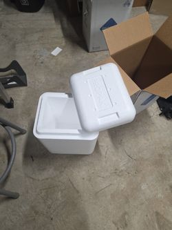 Styrofoam Cool Box 16" X 12" X 10" With 4 Gell Pack 