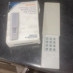 Chamberlain Wireless Garage Door Keypad With Box And Instructions 