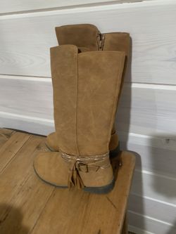 Size 2 Girls Boots