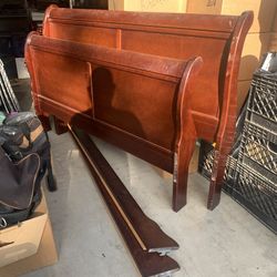 Queen Size Sleigh Bed Frame - Free