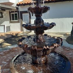 Fuente De Agua 8' De Alta 6' De Ancha