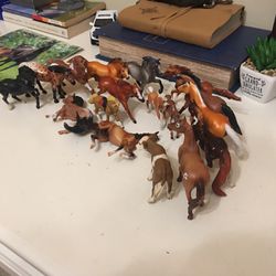 Breyer Stablemates/toy Horses
