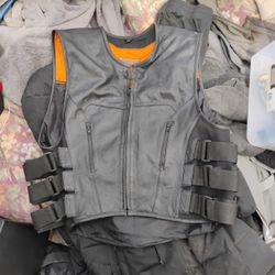 100% Genuine Leather Cut