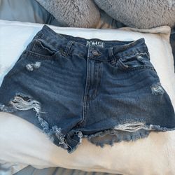 size 3 women shorts