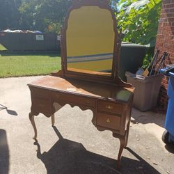 Solid Wood Vanity Dresser
