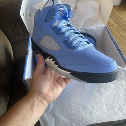 Jordan Unc 5s