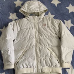 north face puffer jacket size XL in girls 