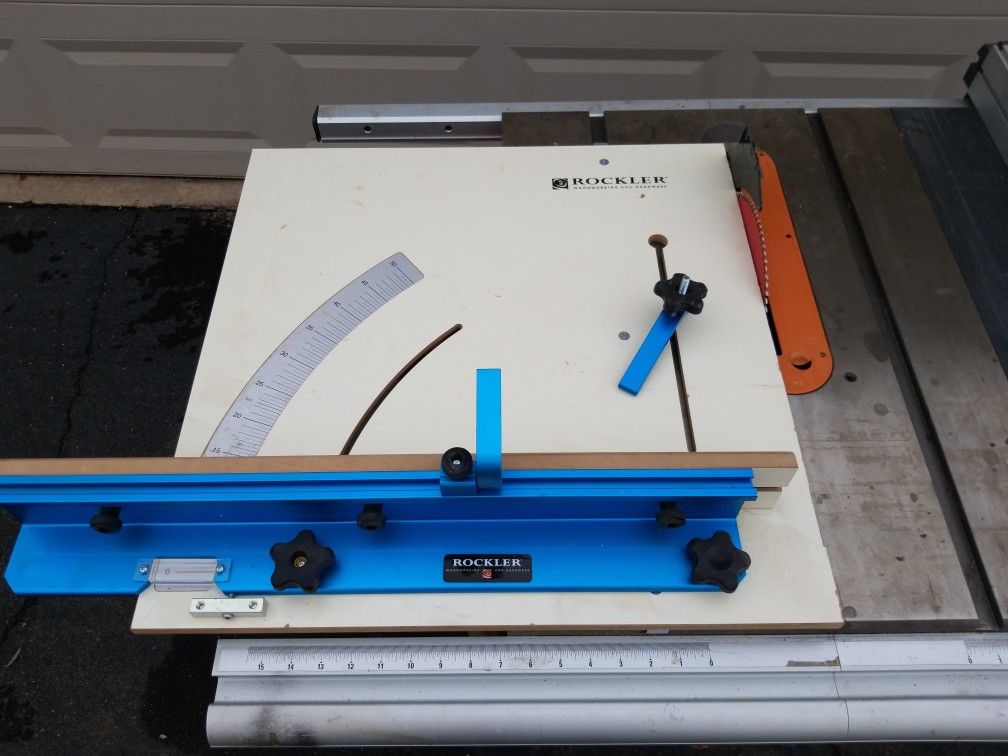 Used Ridgid R4512 10" Table Saw With Router Table for Sale in Phoenix, AZ OfferUp