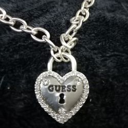 GUESS Heart Pendant Necklace/Chain