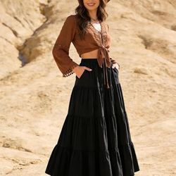 (NWT) (M) Scarlett Darkness Renaissance Elastic Waist Swing Skirt with Pockets