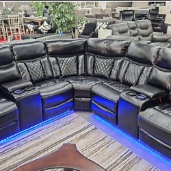 NEW BLACK POWER RECLINING SECTIONAL WITH LED LIGHTS AND FREE DELIVERY 