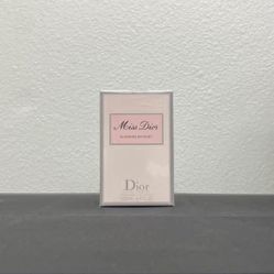 Mrs Dior Perfume 