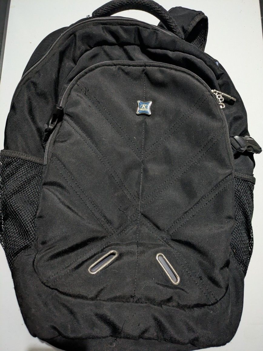 Backpack $150 Like New Computer