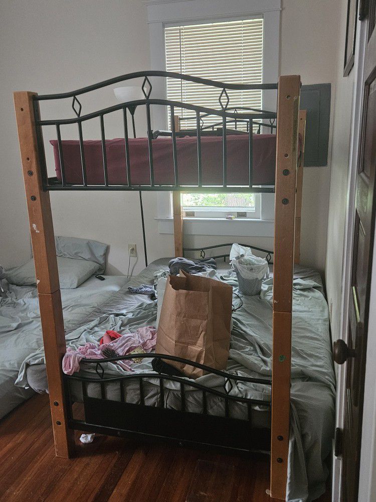 Bunkbed (Full And Twin)