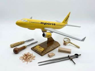 Custom Wooden Airplane! ¡Avión de madera personalizado!