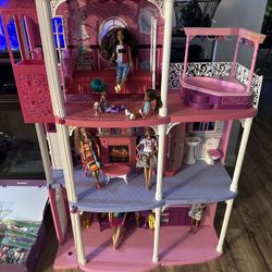 Barbie House With Accessories 